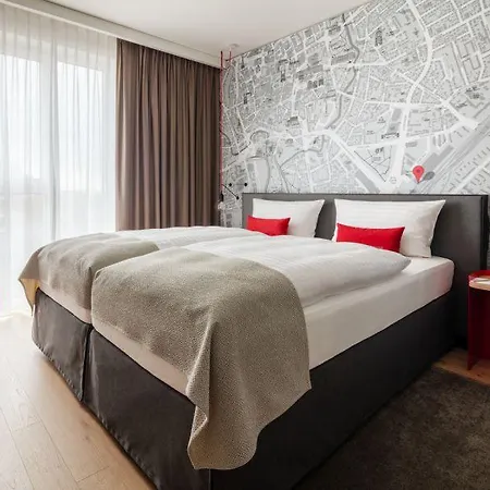 מלון Intercityhotel