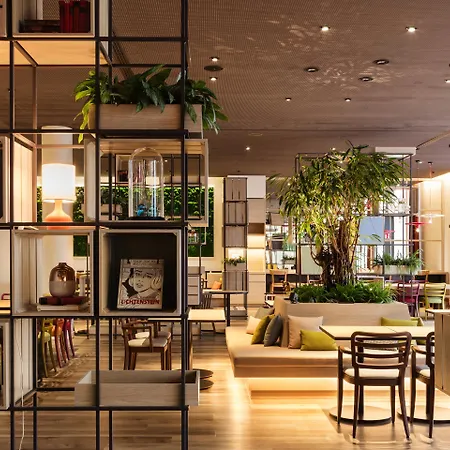 Intercityhotel 4*