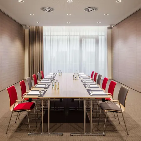 Intercityhotel 4* Μπραουνσβάιγκ