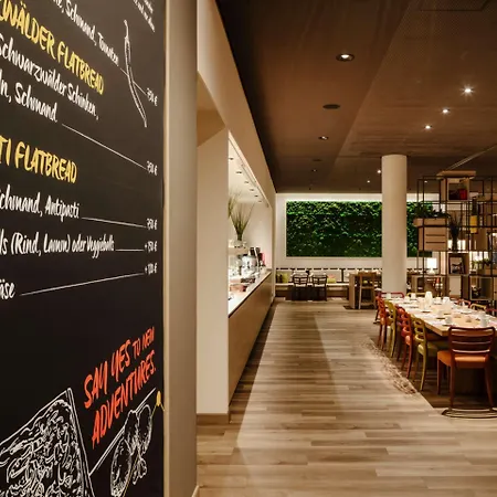 Intercityhotel מלון 4*