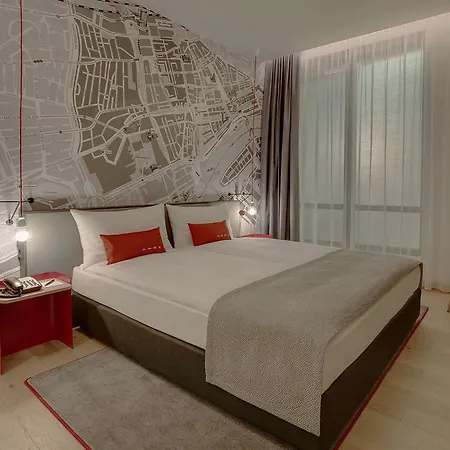 Intercityhotel 4*