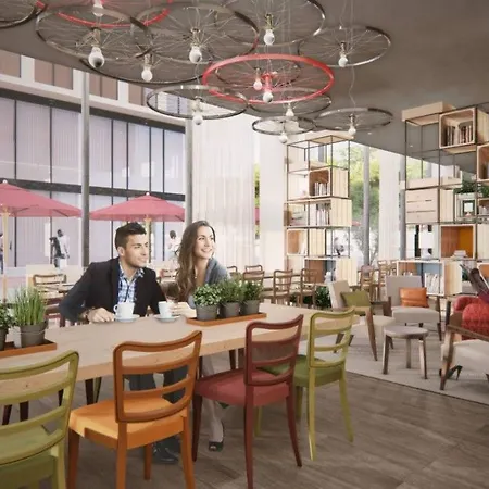 Intercityhotel מלון